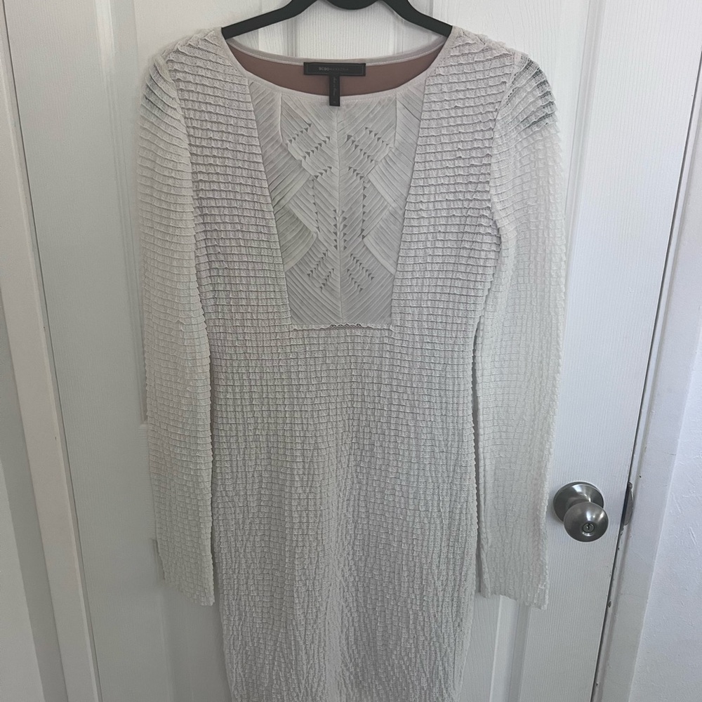BCBGMaxAzria Ivory Textured Long-Sleeve Knit Dress